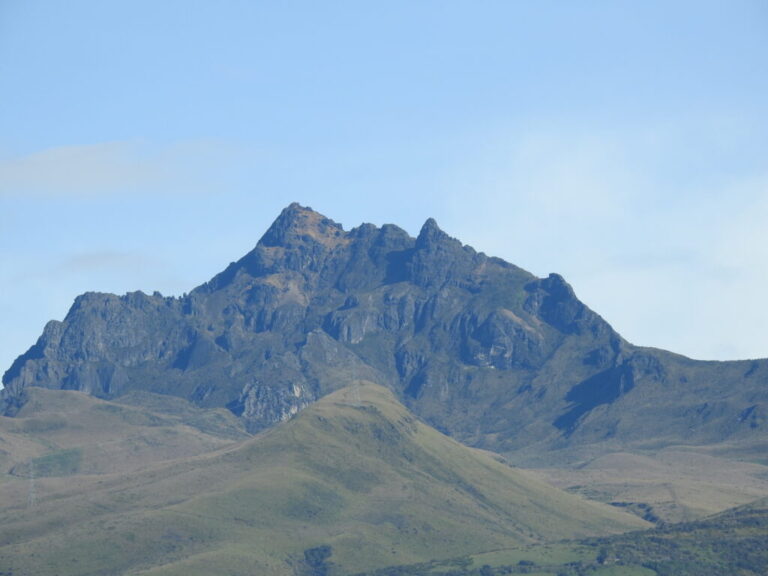Rucu Pichincha Day Tour - Condor Trekk Expedition Ecuador
