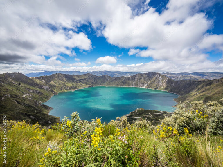 Quilotoa Crater Lake Day Tour - Condor Trekk Expedition Ecuador