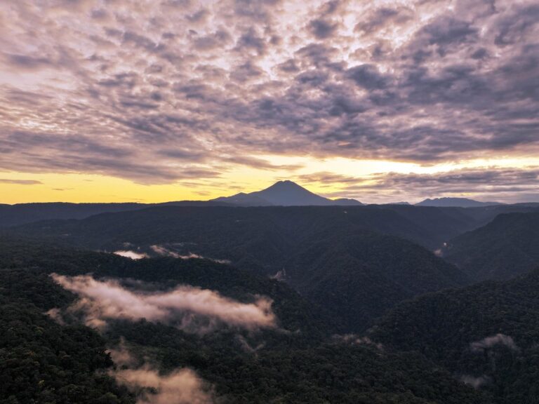 Sumaco Volcano Trek - Condor Trekk Expedition Ecuador